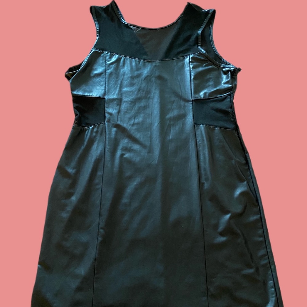 Black faux thin pleather woman dress